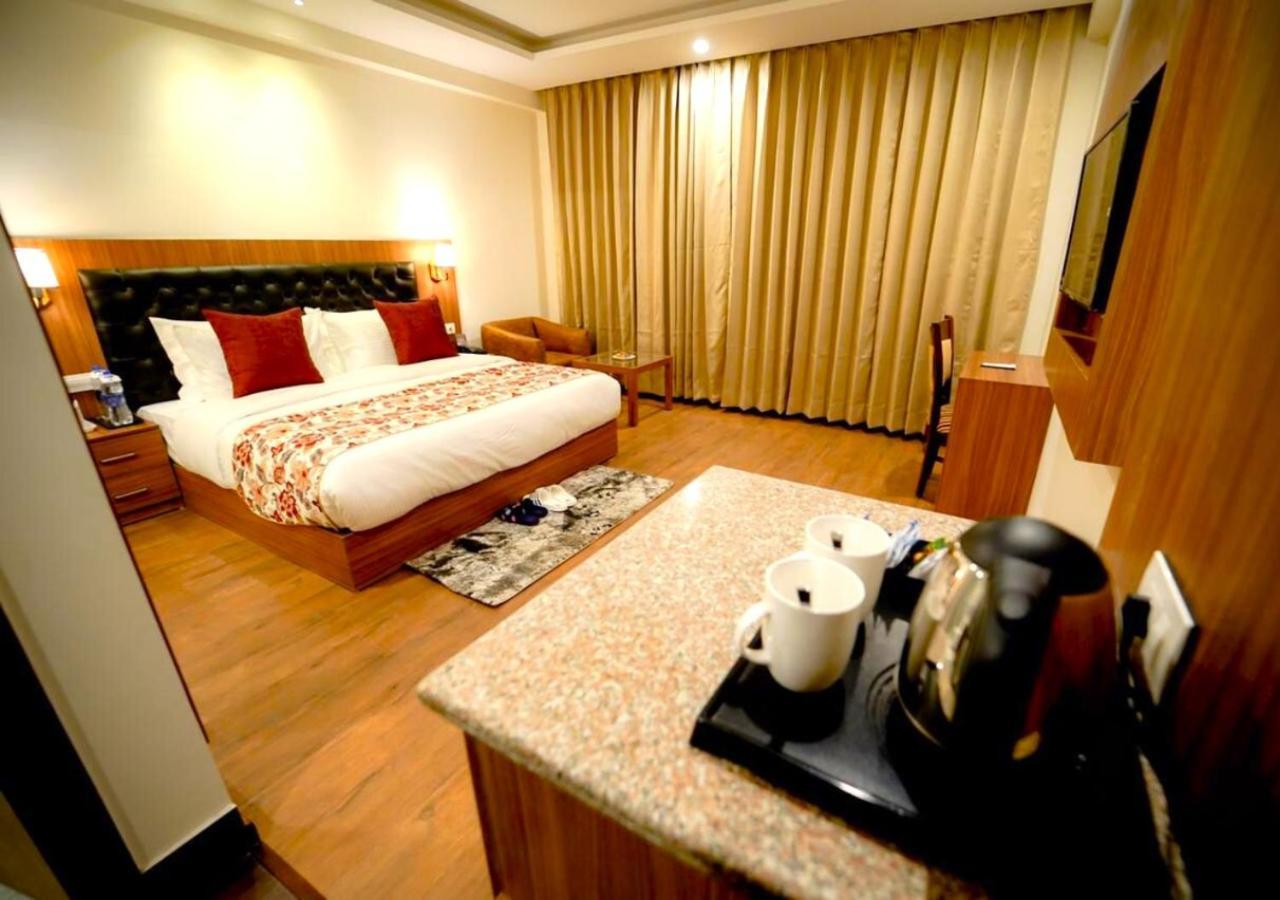 Hotel Simsa Heights Manali Extérieur photo