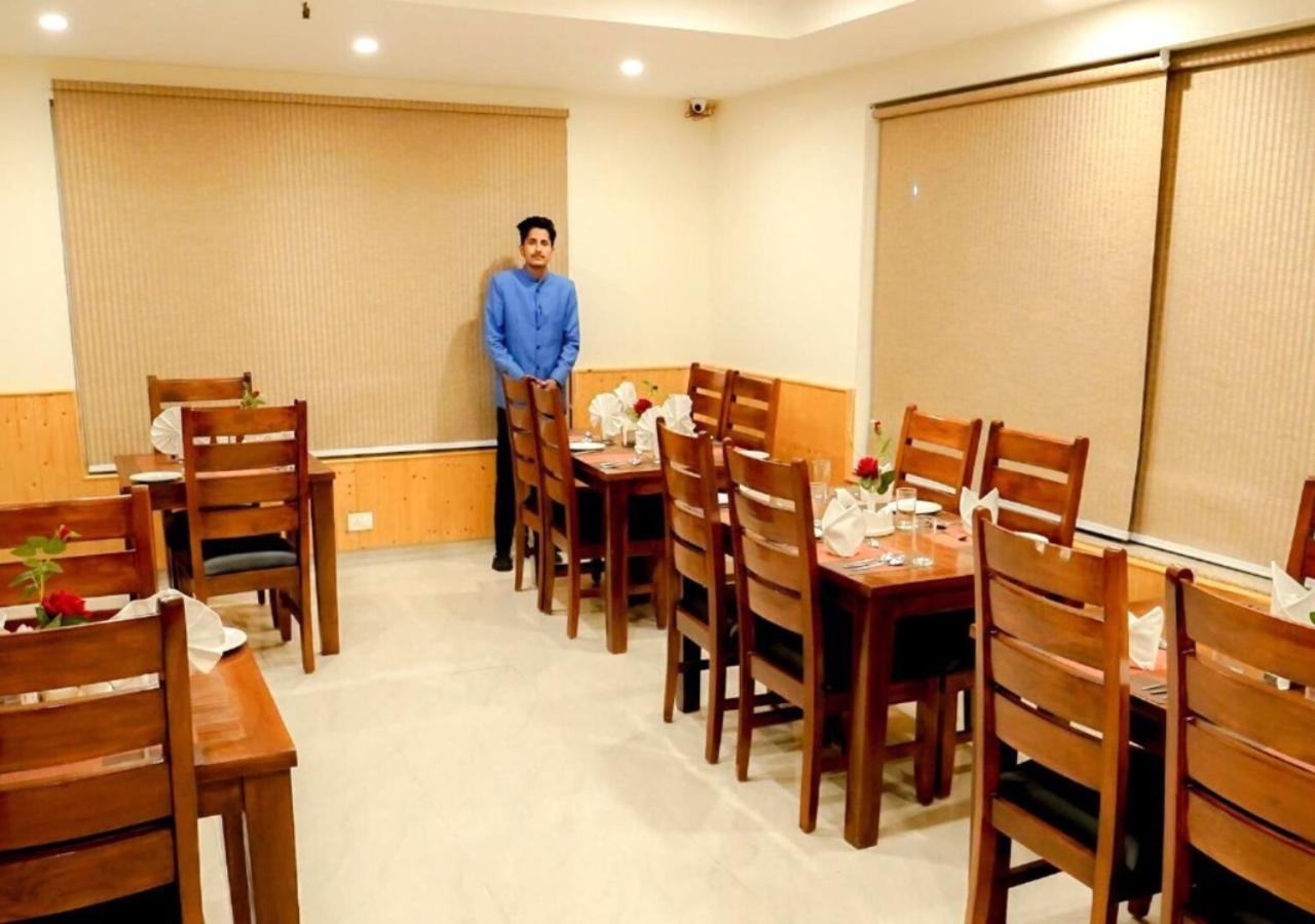 Hotel Simsa Heights Manali Extérieur photo