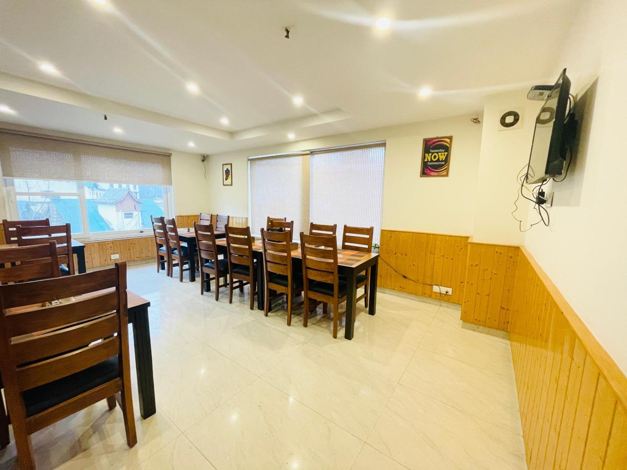 Hotel Simsa Heights Manali Extérieur photo